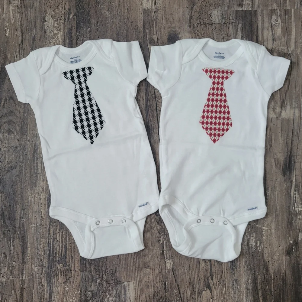New custom boys tie onesies - Picture 1 of 1